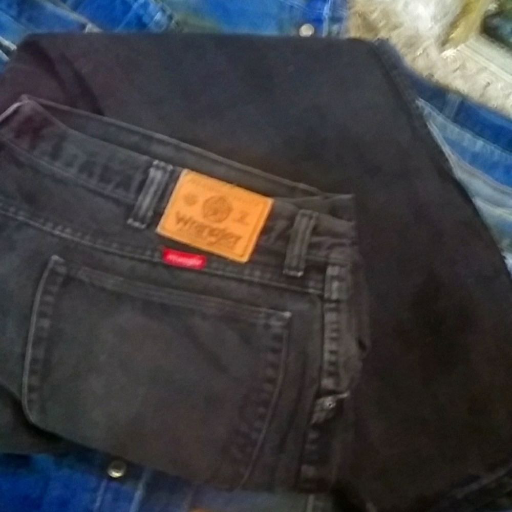 Black wrangler jeans